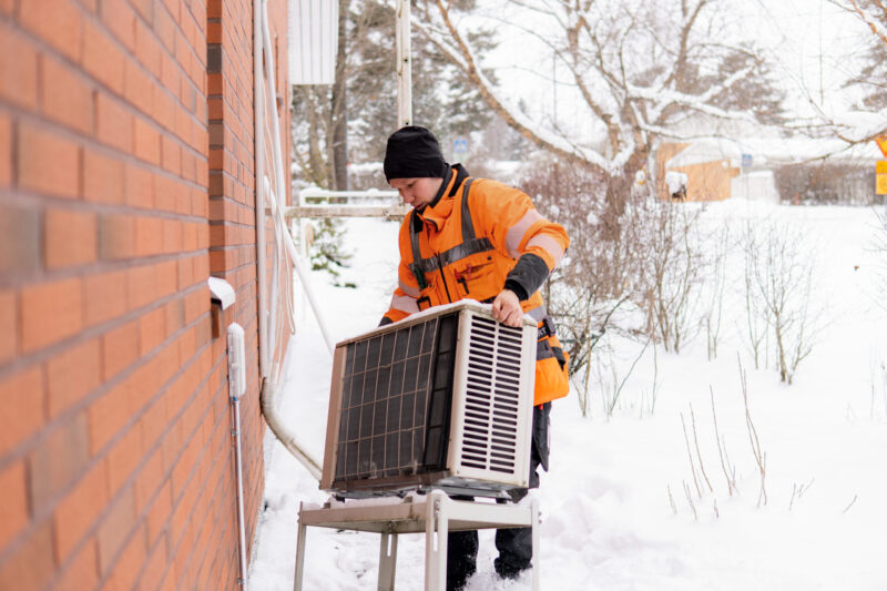 Replacing an old air-to-air heat pump with a new one